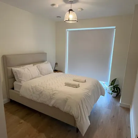 Апартаменты Belmayne Ave